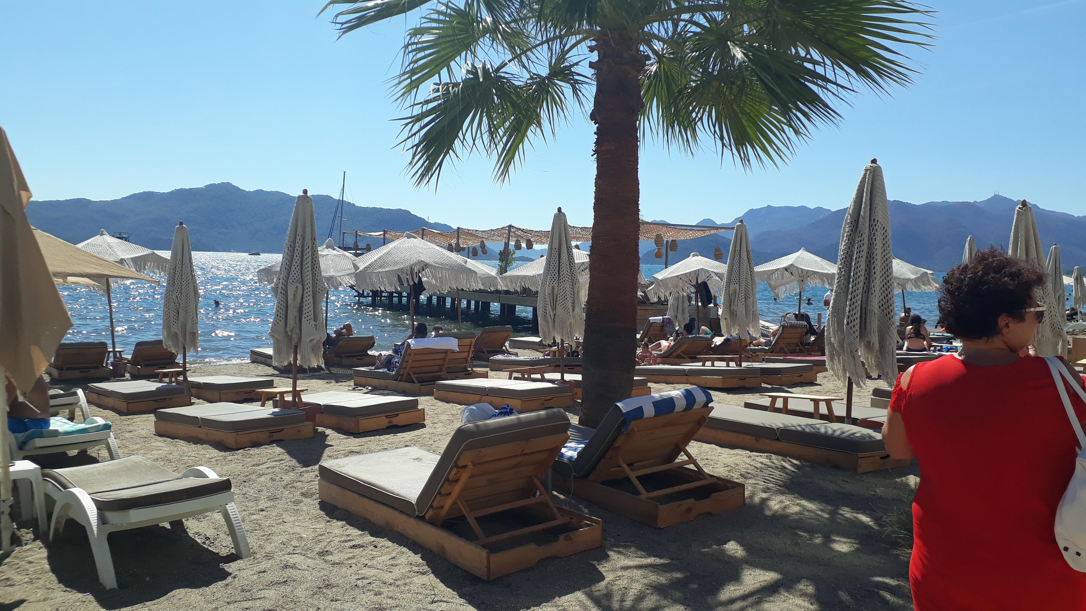 Honeymoon Beach 马尔马里斯 外观 照片